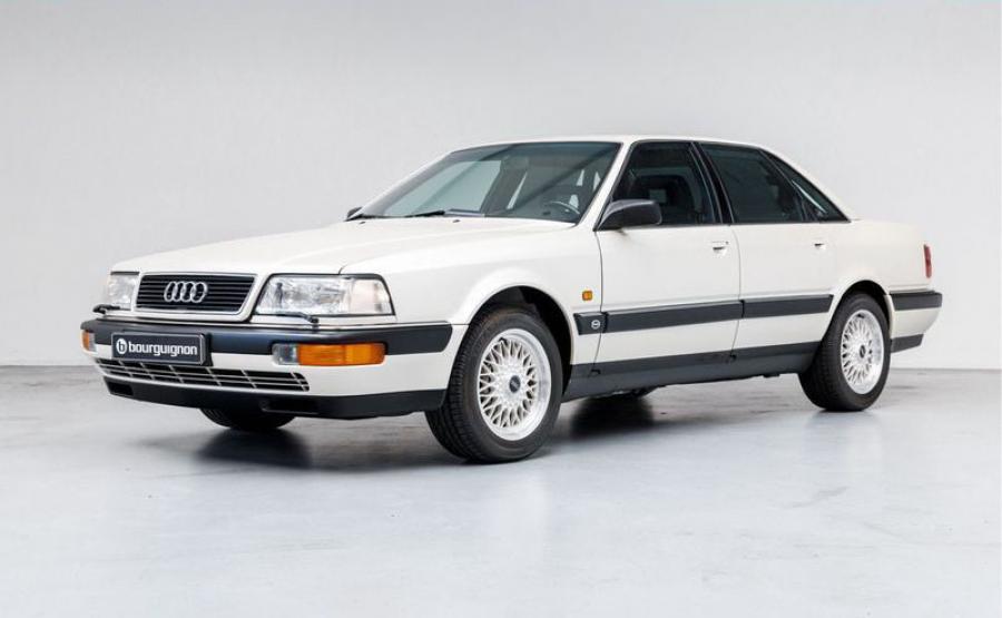  Audi V8 1990 года  (EU) (фото 1 из 84)